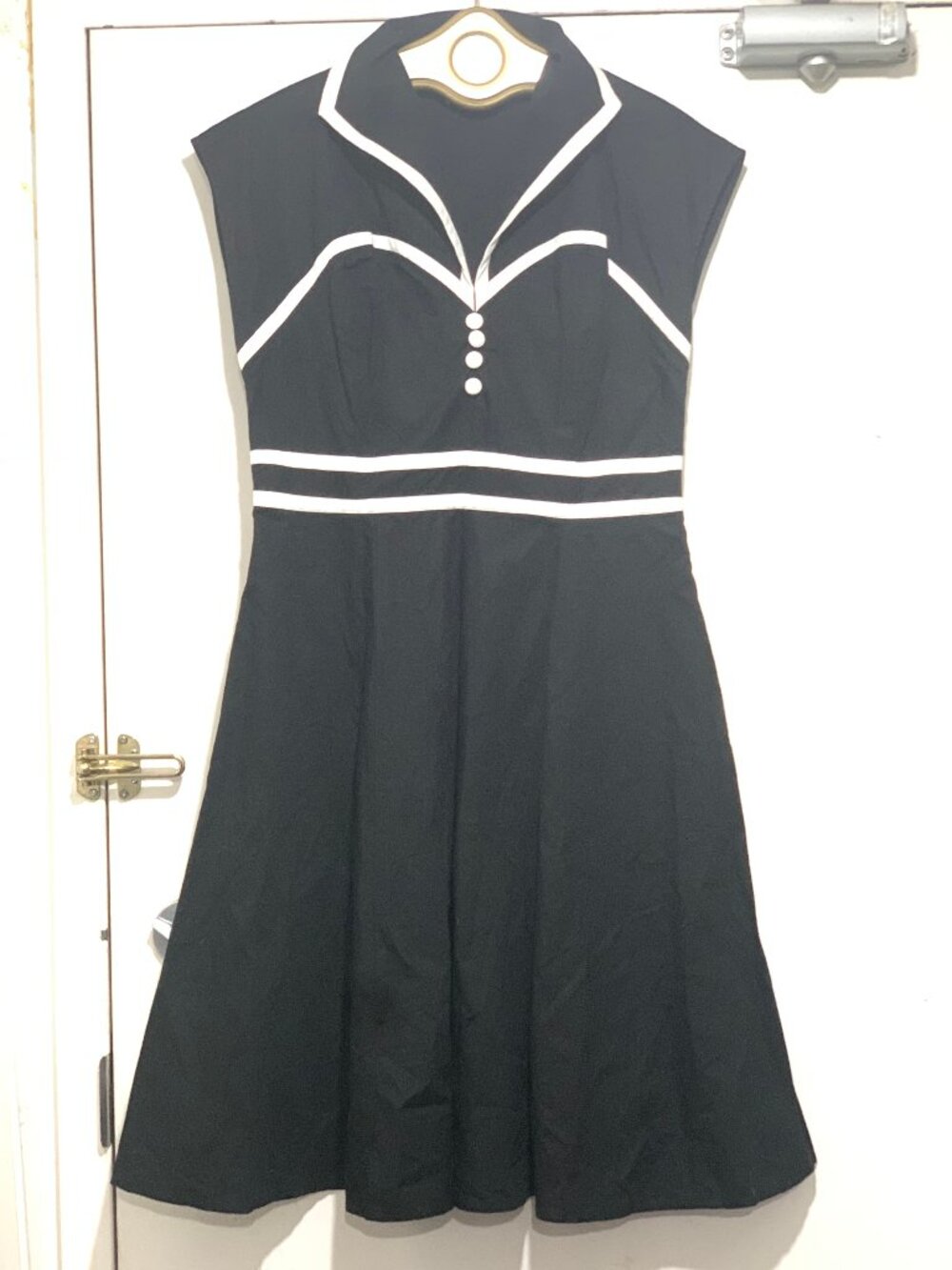 eSHAKTI V-NECK MIDI SWING DRESSES SIZE L